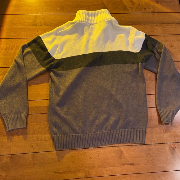 TRICOTS ST RAPHAEL mens gray,black,and white quarter zip jacket US size- medium - Picture 5 of 6